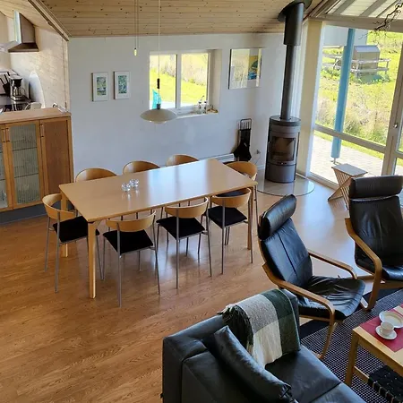 Casa de Férias Sigbritt - 100m From The Sea By Interhome *