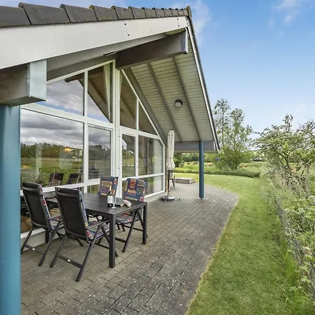 Sigbritt - 100m From The Sea By Interhome Feriehus